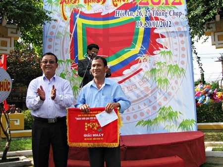 Náo nức hội thi bánh Tết vì người nghèo - 12