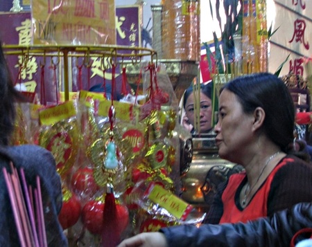 “Rồng rắn” đội nắng xin lộc, xin xăm - 11