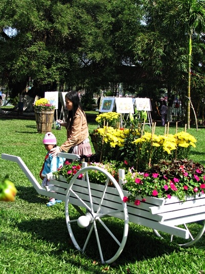 Rộn ràng Tết xưa, Tết nay - 4