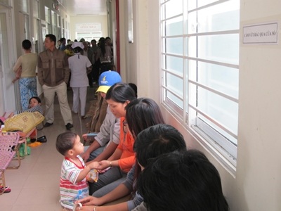 Đà Nẵng: Bệnh viện quá tải bệnh nhân tay chân miệng - 4