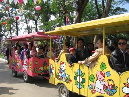 Rộn ràng Tết xưa, Tết nay - 10