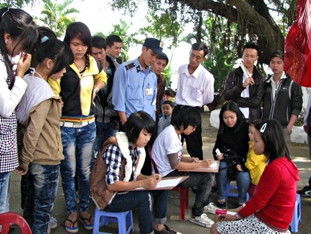 Rộn ràng Tết xưa, Tết nay - 8