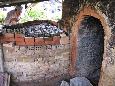 Sắp Tết về làng làm ông Táo - 8