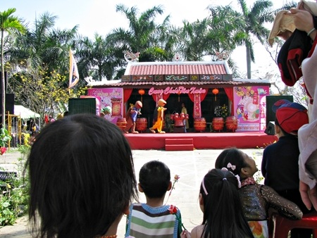 Rộn ràng Tết xưa, Tết nay - 3