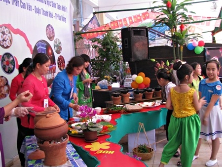 Đà Nẵng: Tưng bừng lễ hội “Biển đảo - tình yêu Tổ quốc”