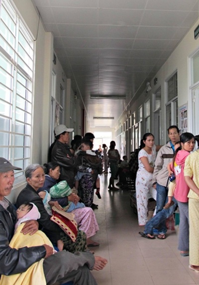 Đà Nẵng: Quá tải bệnh nhi vì nắng nóng như “đổ lửa”