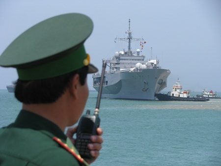 3 tàu Hải quân Hoa Kỳ cập cảng Tiên Sa - Đà Nẵng