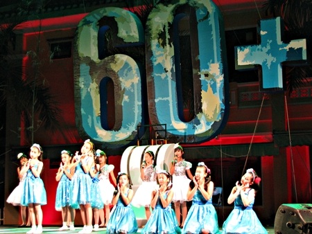 Lung linh Giờ Trái đất - 4