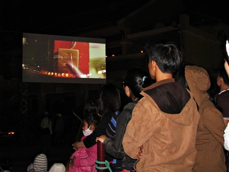 Lung linh Giờ Trái đất - 8