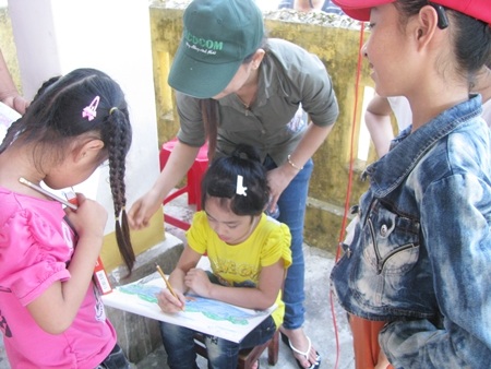 Quảng Nam: Ra mắt Tủ sách Cộng đồng trong khu biển đẹp “top” 50 thế giới