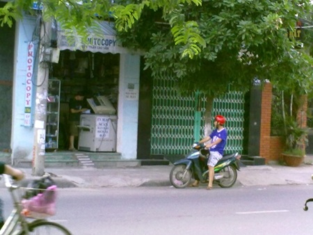 Đà Nẵng: Dễ dàng như mua... “phao” thi - 1 Đà Nẵng: Dễ dàng như mua... “phao” thi - 1