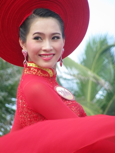 Hoa khôi Đồng Bằng Sông Cửu long - Đặng Thu Thảo