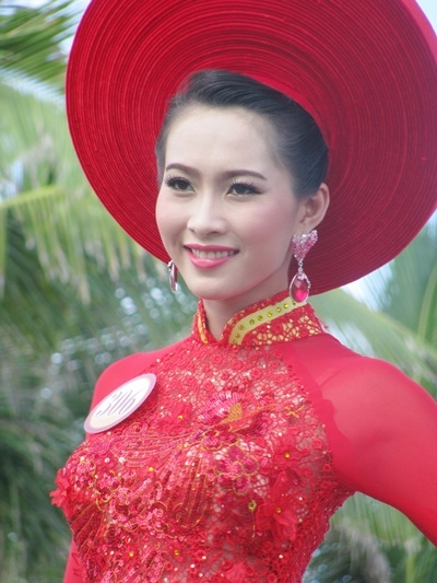 Hoa khôi Đồng Bằng Sông Cửu long - Đặng Thu Thảo