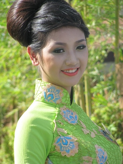 Người đẹp Vĩnh Phúc - Hoàng Diệu Linh sở hữu nét đẹp trong sáng