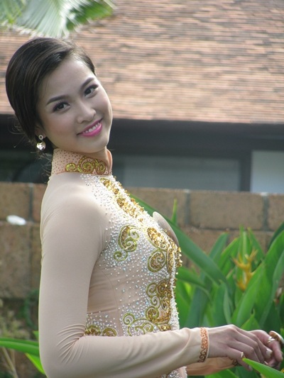 Giải Vàng siêu mẫu 2011 Vương Thu Phương không chỉ có hình thể chuần, còn sở hữu dung mạo khả ái