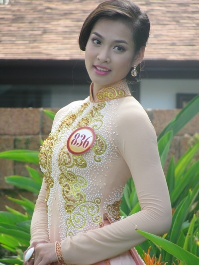 Giải Vàng siêu mẫu 2011 Vương Thu Phương không chỉ có hình thể chuần, còn sở hữu dung mạo khả ái