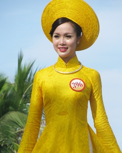 Người đẹp đến từ Hà Nội - Vũ Ngọc Anh được xem là bản sao của Á hậu Ngọc Oanh