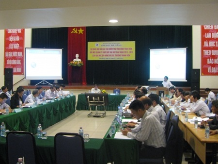 Các trường ĐH khó khăn trong việc trả lương