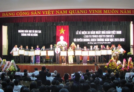 Đà Nẵng:  Kỷ niệm 30 năm Ngày Nhà giáo Việt Nam