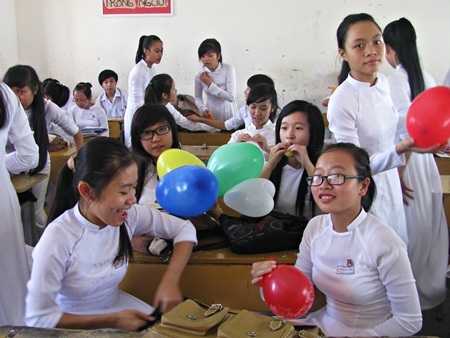 Lớp học rộn ràng Ngày Hiến chương nhà giáo