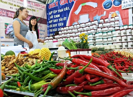 Hội chợ năm nay có nhiều lựa chọn cho người tiêu dùng dịp trước Tết nguyên đán