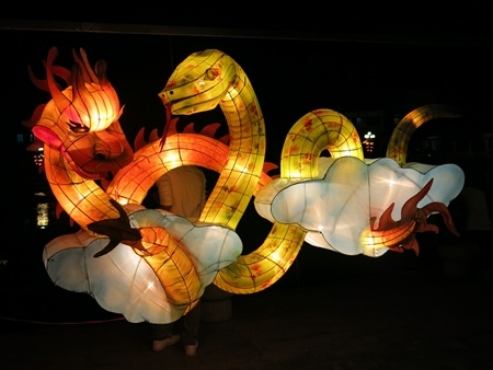 Năm Nhâm Thìn đã qua, xuân Quý Tỵ đã đến