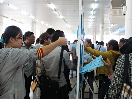 Cử nhân đói dài vì thất nghiệp, hay thất nghiệp vì không sợ đói?