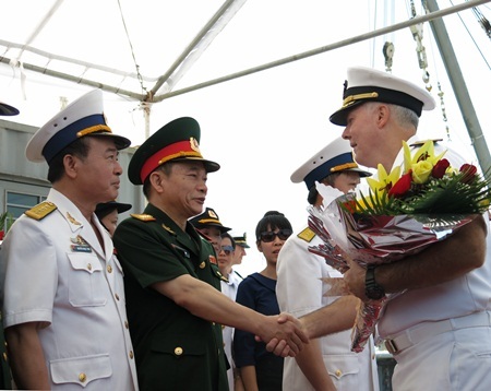 Lễ đón đoàn được tổ chức trọng thể tại cảng Tiên Sa (Đà Nẵng)