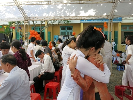 Nhớ mãi tình cô ấm áp.