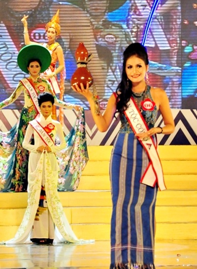 Sắc áo truyền thống của dân tộc Cơ Ho