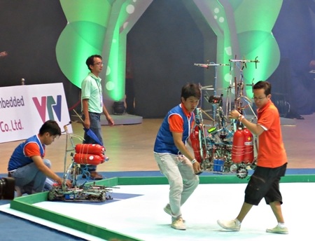 Hai đội Indonesia và Việt Nam 2 cùng đoạt giải Ba