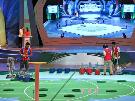 Trận đấu mở màn Vòng sơ loại của 2 đội đại diện Ai Cập và Hồng Kông