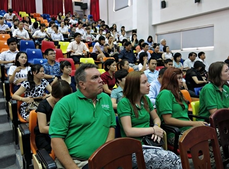 Các đại biểu, chuyên gia tham gia phiên khai mạc Hội thảo vừa diễn ra ngày 25/9