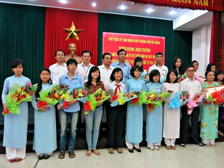 Đà Nẵng tuyên dương học sinh đỗ thủ khoa đại học