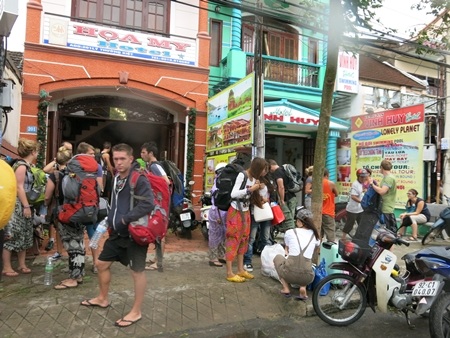 Di sản Hội An tan hoang sau bão