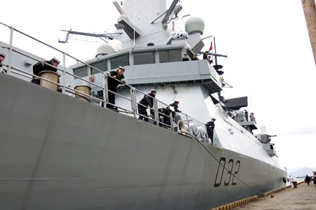 Lễ đón tàu được tổ chức trọng thể ngay tại cảng Tiên Sa 