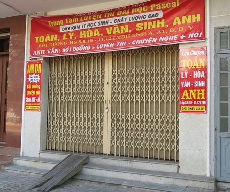 Hoang mang vì Trung tâm luyện thi bỗng dưng đóng cửa