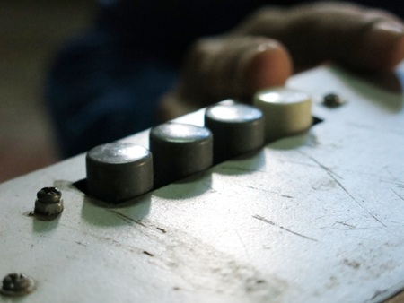 Các nút điều khiển cũng khá đơn giản