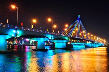 Điểm danh chốn hẹn hò lãng mạn ở Đà thành - 7 Nắng vàng, cát trắng, biển xanh dệt không gian lãng mạn cho những người đang yêu