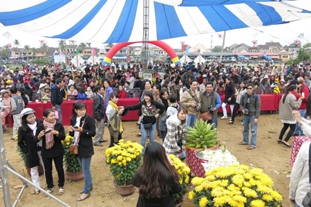 Lễ hội Bắp thu hút đông đảo người dân và du khách về với làng Cẩm Nam( Hội An, Quảng Nam)