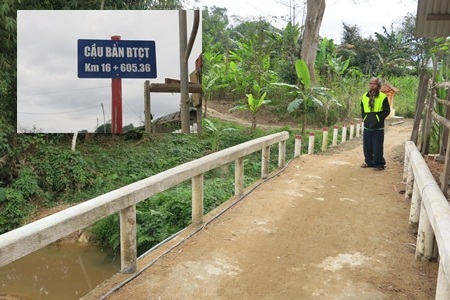 Một nông dân bỏ hơn 300 triệu đồng xây cầu cho dân làng