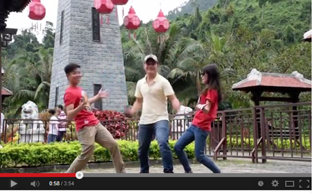 Quốc tế hạnh phúc, lắc lư với “Happy in Danang, Vietnam” - 4 Quốc tế hạnh phúc, lắc lư với “Happy in Danang, Vietnam”