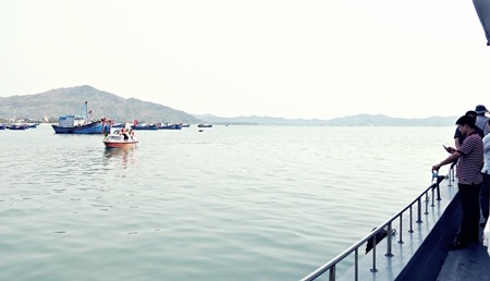 Ngẩn ngơ sóng nước vịnh Xuân Đài