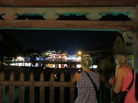 Vì sao dư luận “dậy sóng” vụ Hội An bán vé tham quan?