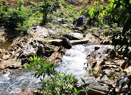 Đời sống yên bình giữa thiên nhiên kỳ vĩ ở làng du lịch Tống Cóoi 