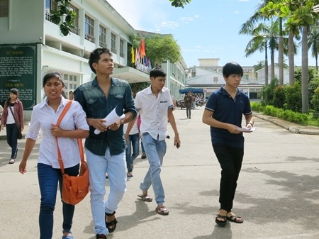 Một thí sinh phải vào viện cấp cứu giữa giờ thi