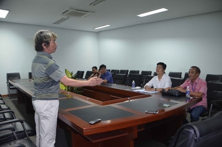 Liveshow Khánh Ly lại nảy sinh cãi vã tóe lửa vì tiền bản quyền