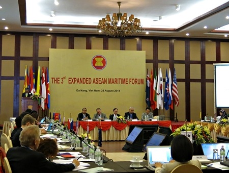 Xây dựng lòng tin là cơ sở quan trọng trong hợp tác biển