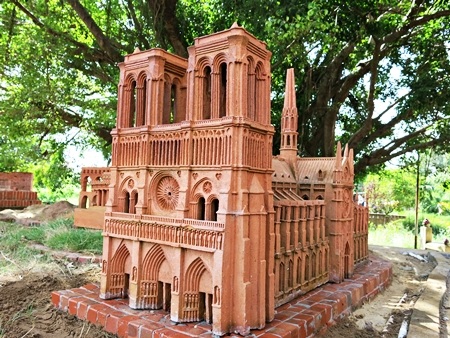 Nhà thờ Đức Bà Paris