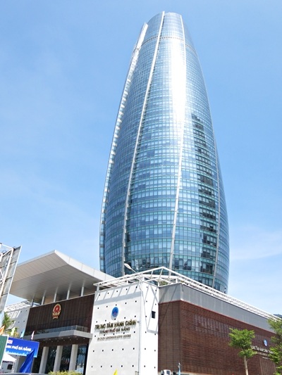 Tòa nhà được thiết kế tạo hình ngọn hải đăng